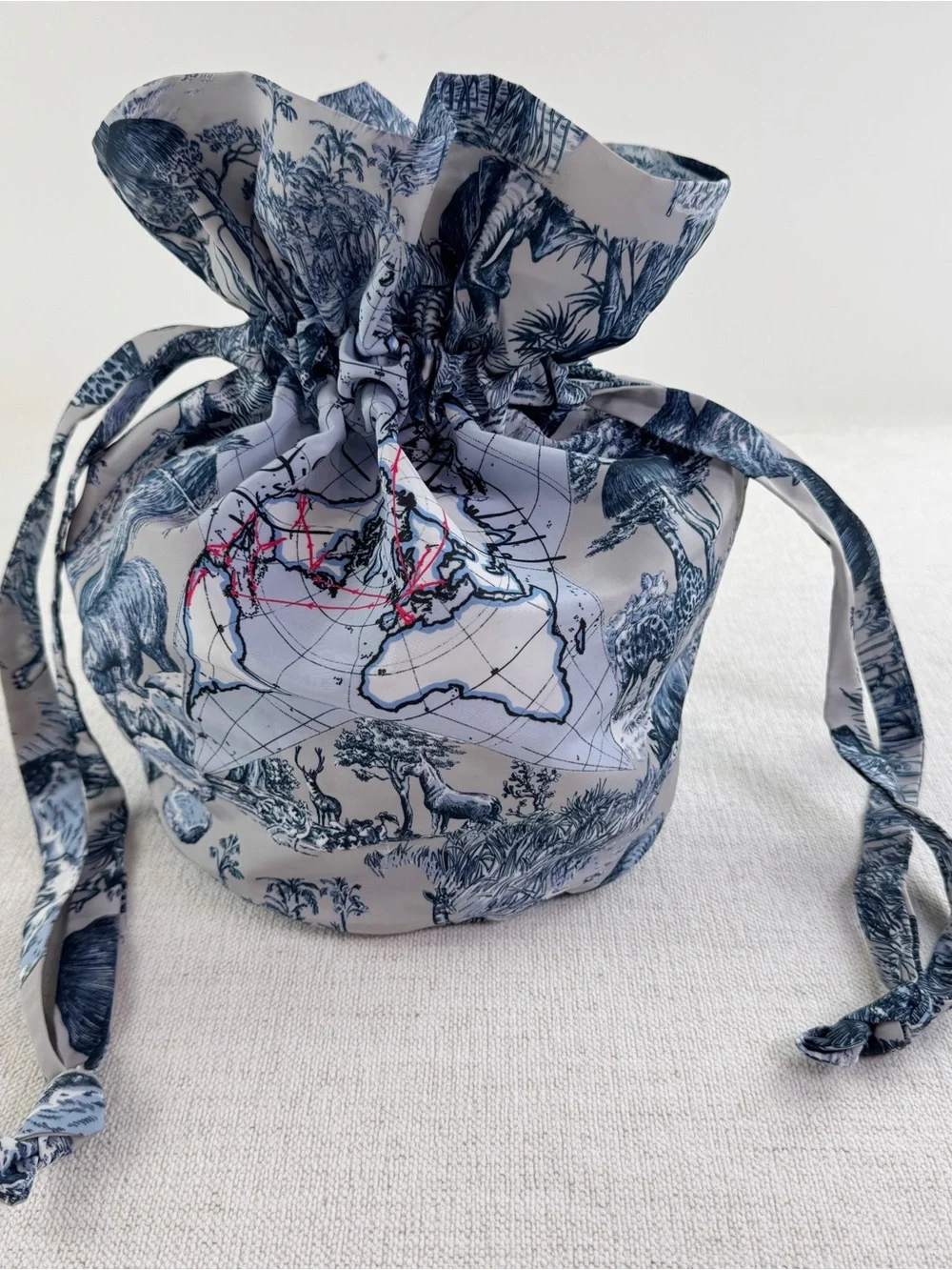 Dior Around the world make up pouch drawstring in blue